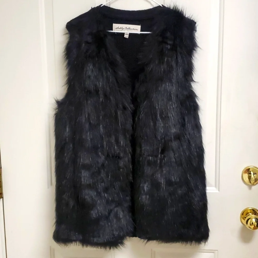 Sebby Collection Faux Fur Vest - Picture 1 of 7